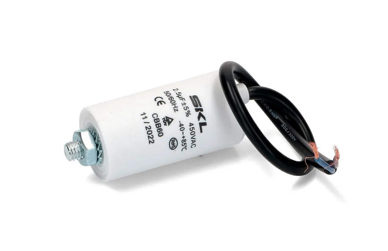 CONDENSATORE 2,5MF UNIVERSALE VARI USI D.30mm altezza 57mm CON CAVETTO